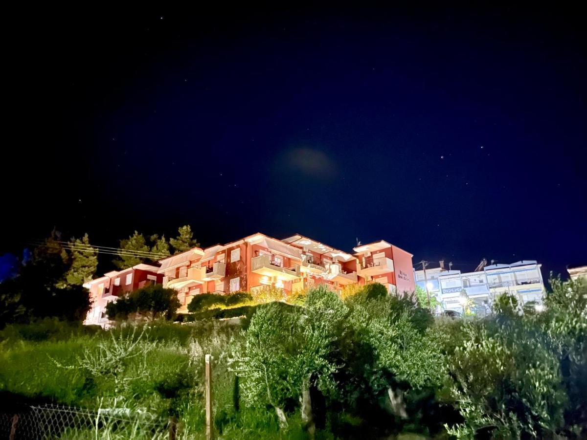 Hotel Sun Sight Pefkochori Esterno foto
